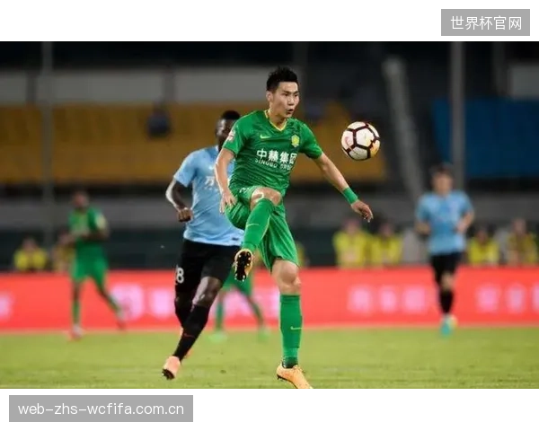 稳固的门将和中卫体系,为替补球员在前场大胆发挥提供了战术基础。 稳固的门将和中卫体系,为替补球员在前场大胆发挥提供了战术基础。